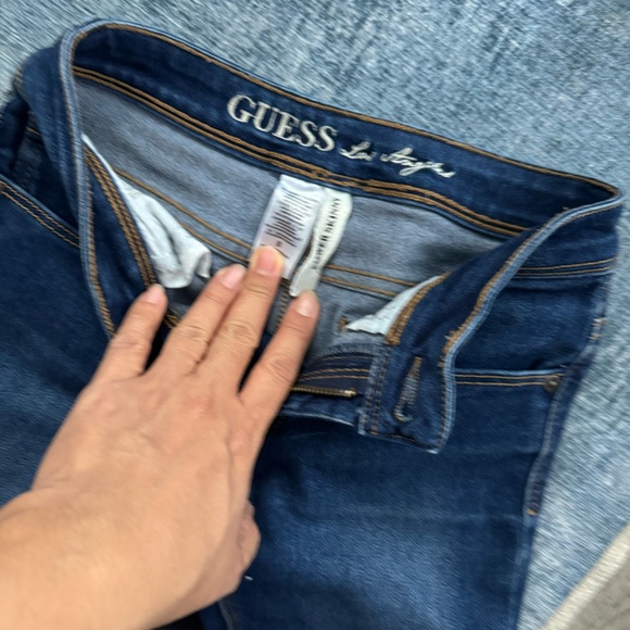 GUESS Skinny Jeans and bodysuit Set - Picture 5 of 9